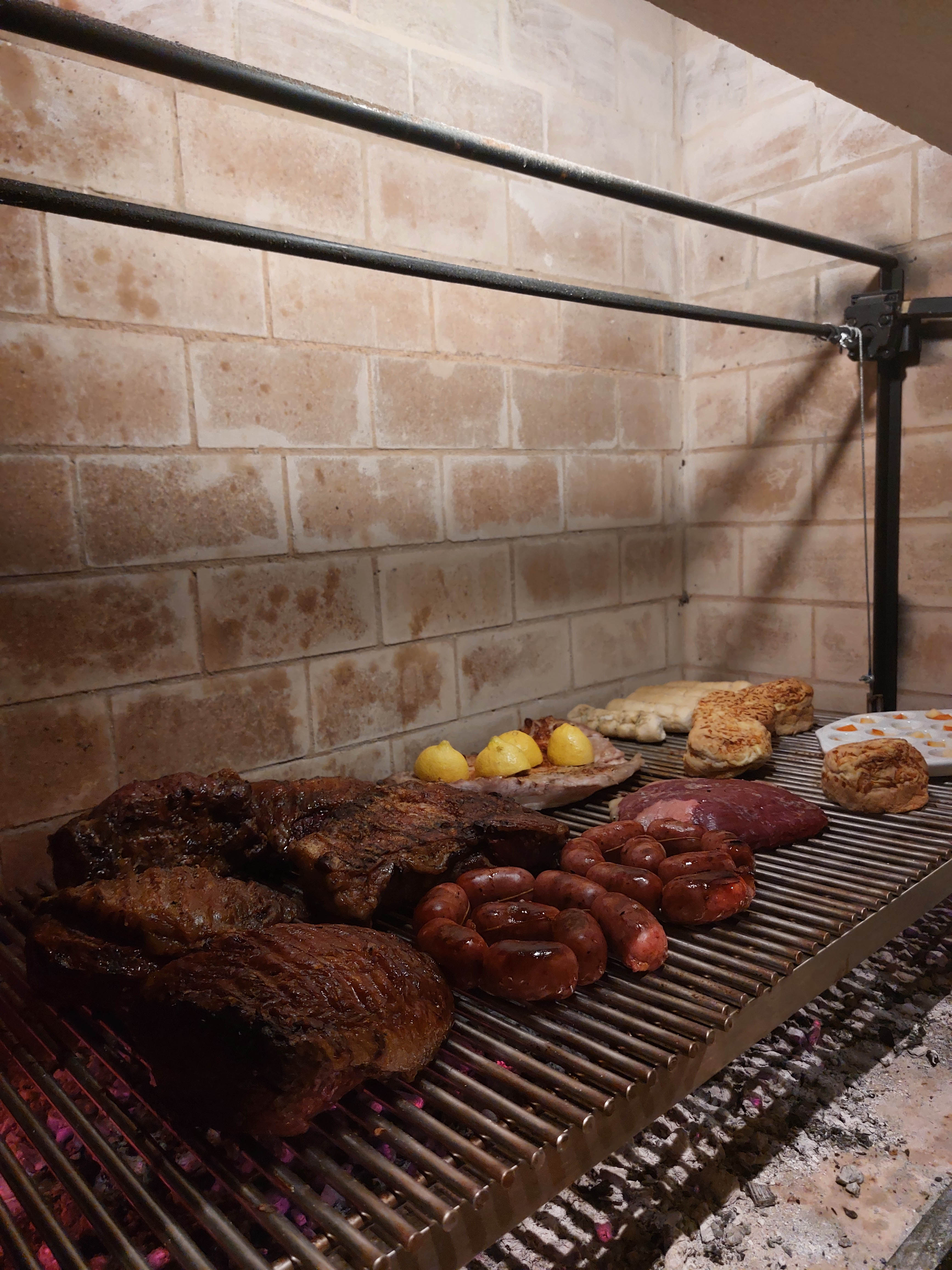 Asado de Lomazzo en Barrio Cerrado Santa Barbara